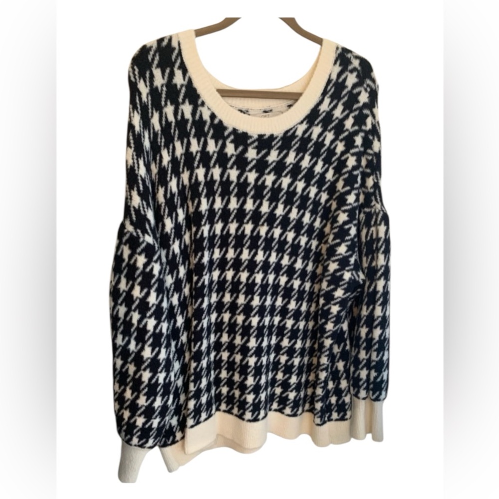 LOFT Black & White Plus Size 24/26 Sweater